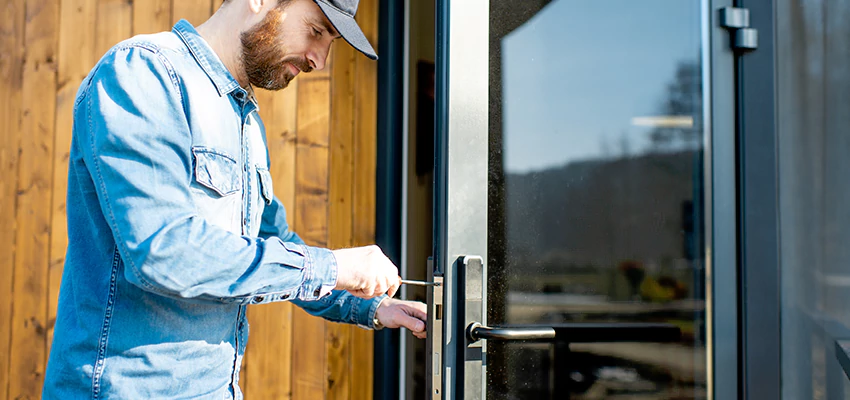 Frameless Glass Storefront Door Locks Replacement in Dinuba, CA