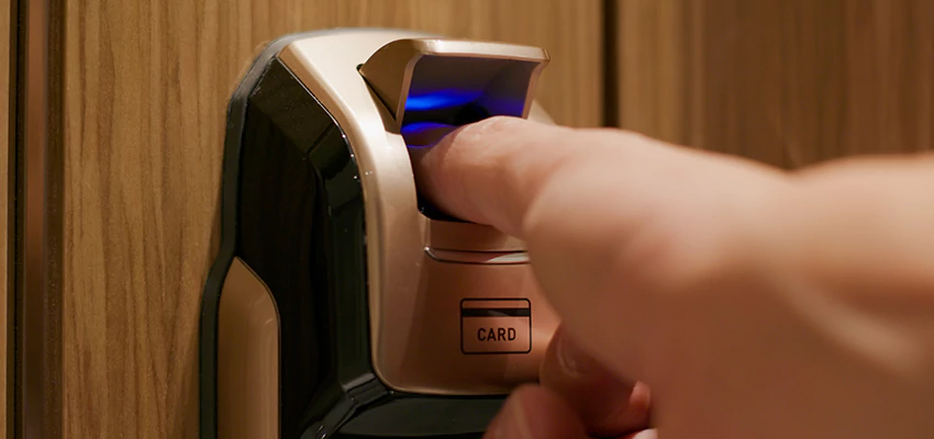 Fingerprint Door Locks Replacement in Dinuba, CA