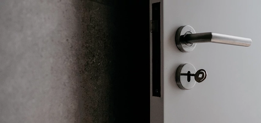 Front Door Handle Repair And Installation in Dinuba, CA