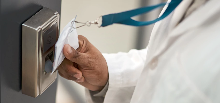 Commercial Locksmith For Rekey in Dinuba, CA