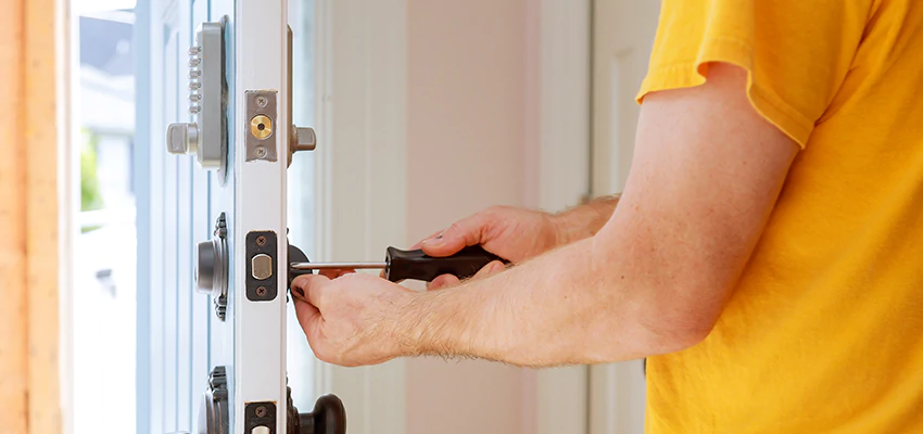 Eviction Locksmith For Key Fob Replacement Services in Dinuba, CA